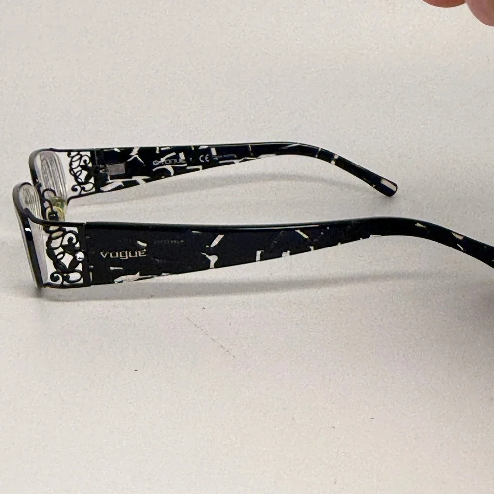 Vogue VO 3661-B Black Rectangular Eyeglasses Frames 52-16-130 Cut-Out Detail